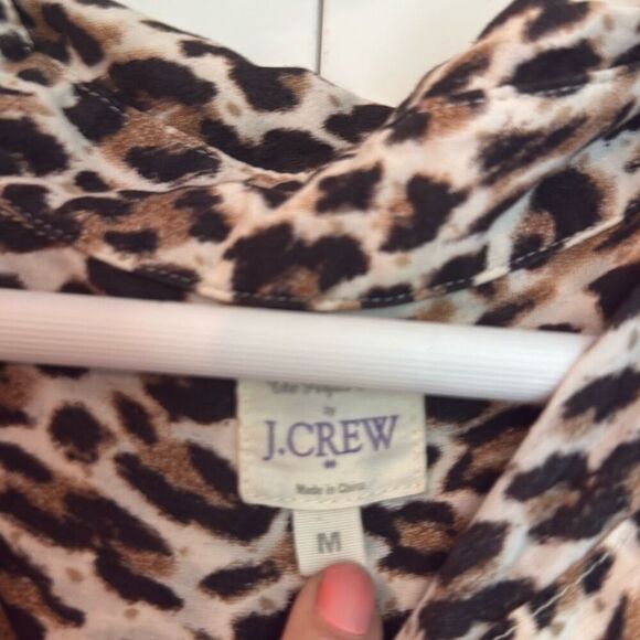 J.Crew cotton leopard collared button down size small - Picture 5 of 12